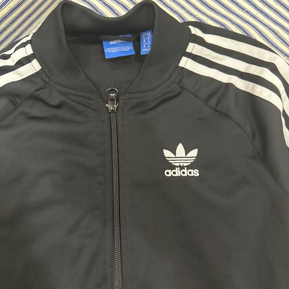 Adidas jacket size Small - Picture 2 of 3